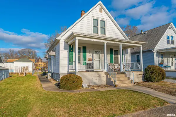 216 Wyatt Avenue, Lincoln, IL 62656