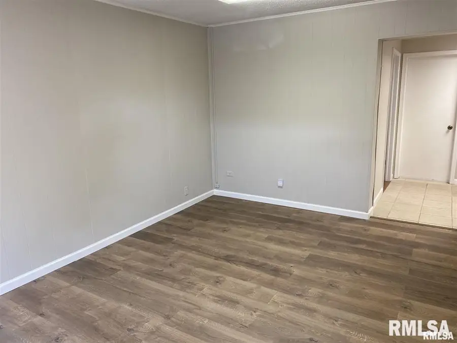 2224 S 9th Street, Springfield, IL 62703 - Image #3