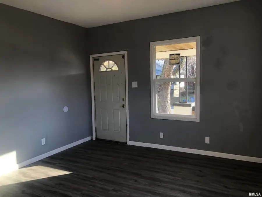 1301 E Morton Avenue, Springfield, IL 62702 - Image #3