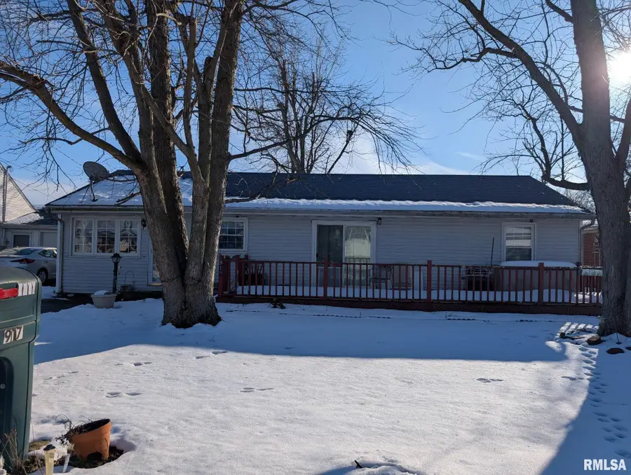917 Miles Street, Illiopolis, IL 62539 - Image #2