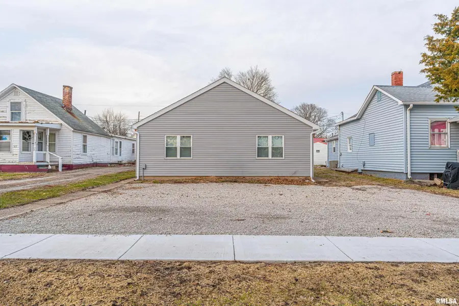 608 6th Street, Lincoln, IL 62656 - Image #2