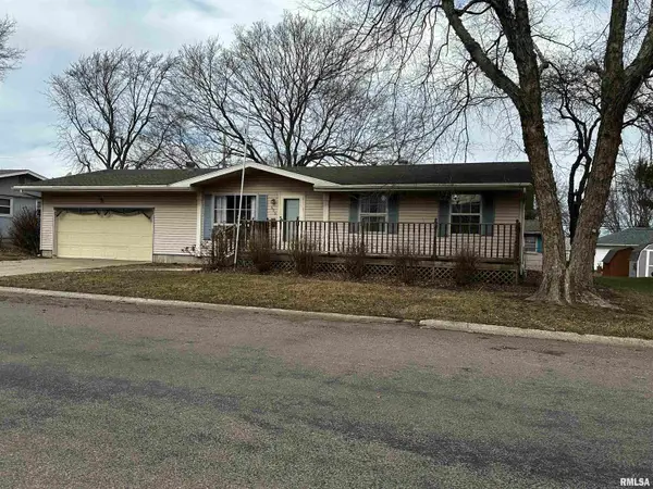 606 Hall Drive, Jacksonville, IL 62650