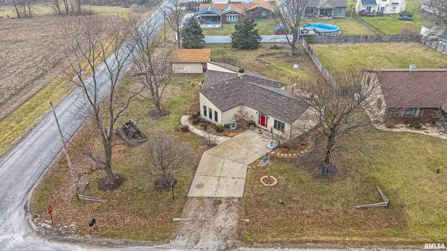 12 Pheasant Run, Lincoln, IL 62656 - Image #3