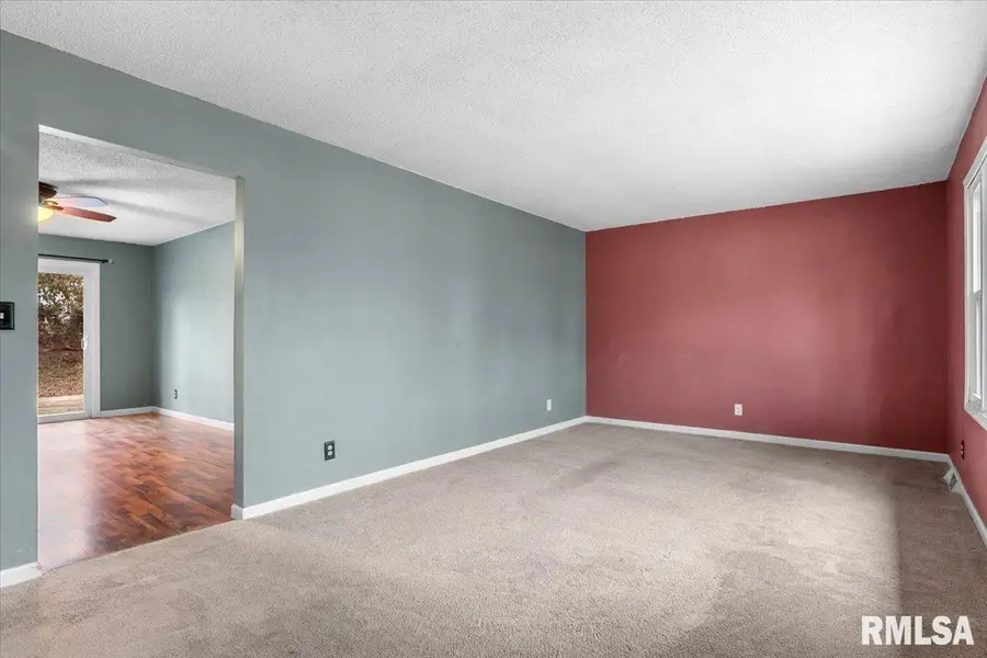 259 N Columbia Avenue, Springfield, IL 62702 - #2