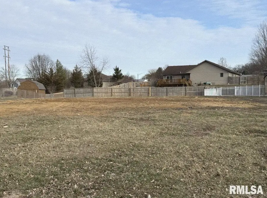 14 Timbercrest Drive, Sherman, IL 62684 - Image #2