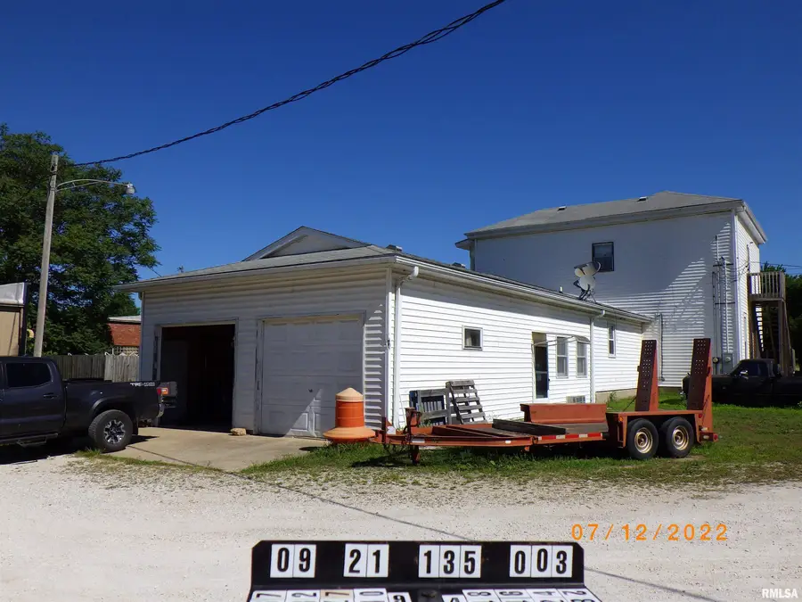 613 E College Avenue #4, Jacksonville, IL 62650 - Image #3