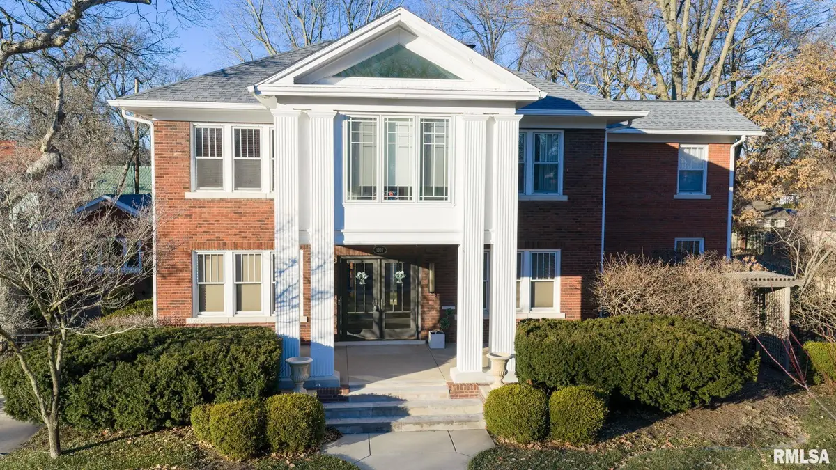 1037 Woodland Avenue, Springfield, IL 62704 - Image #1