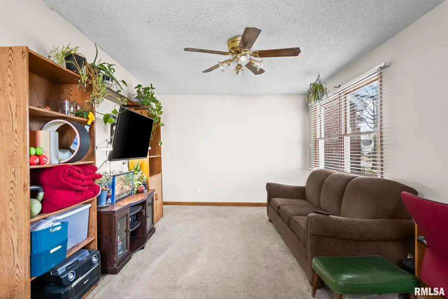 2072 N 20th Street, Springfield, IL 62702 - Image #3