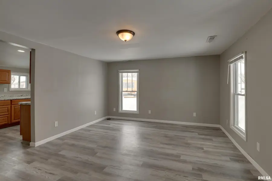 212 Adams Street, Coatsburg, IL 62325 - Image #2