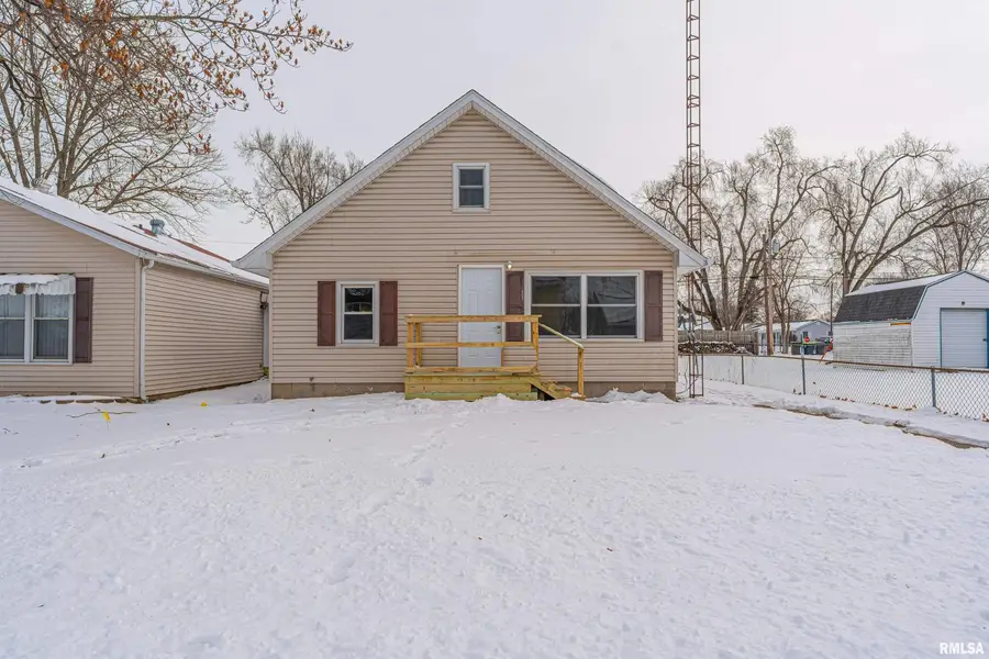 608 N Monroe Street, Lincoln, IL 62656 - Image #2