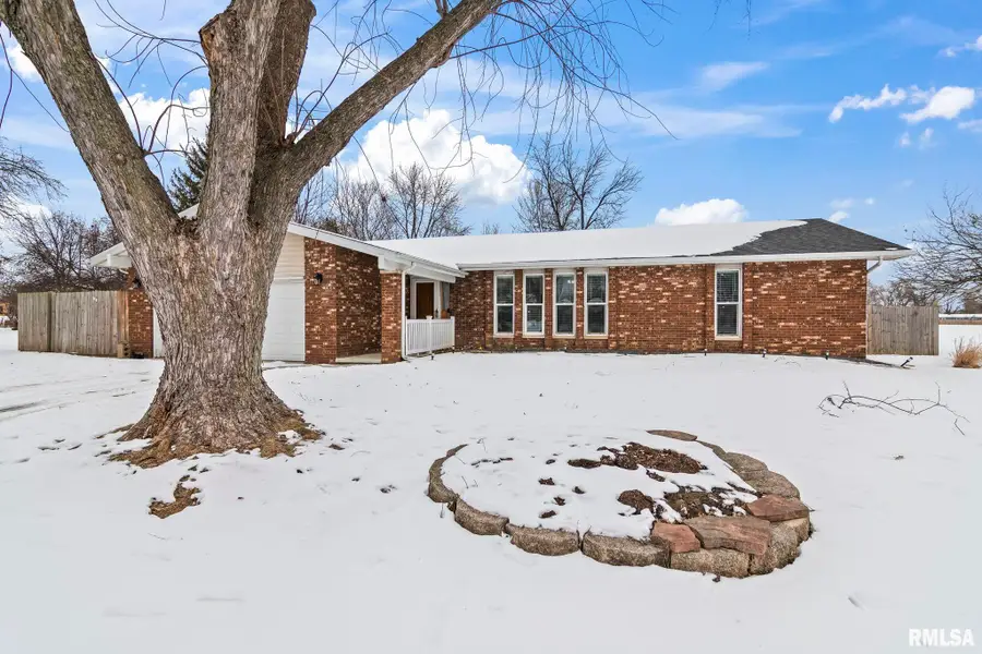 505 Emory Drive, Sherman, IL 62684 - Image #3