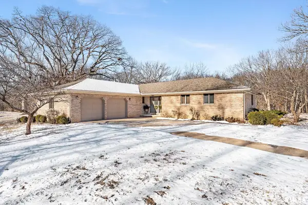 13934 Century Oaks Drive, Geneseo, IL 61254