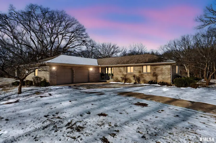 13934 Century Oaks Drive, Geneseo, IL 61254 - #2