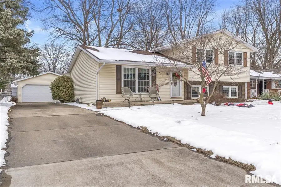 631 Hackberry Road, Chatham, IL 62629 - Image #3