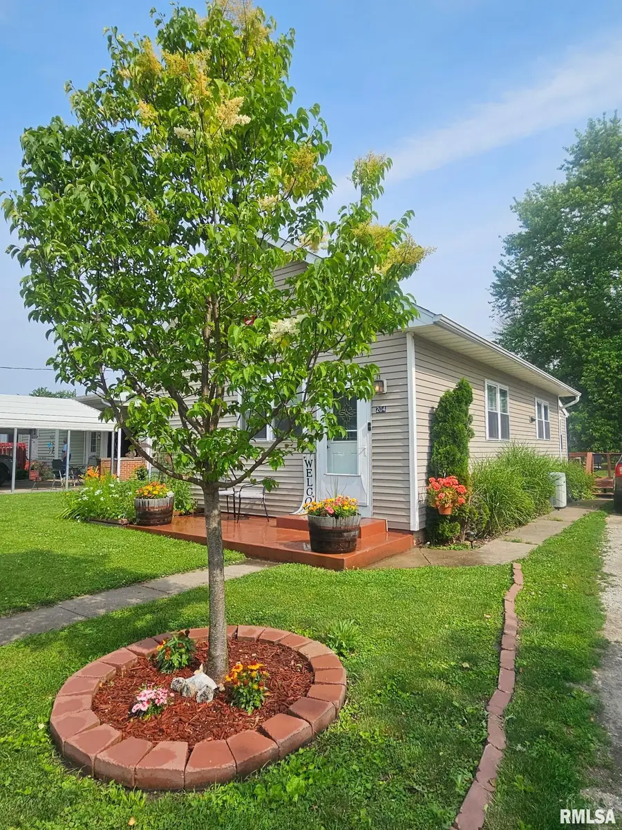 204 W School Street, Camp Point, IL 62320 - #3
