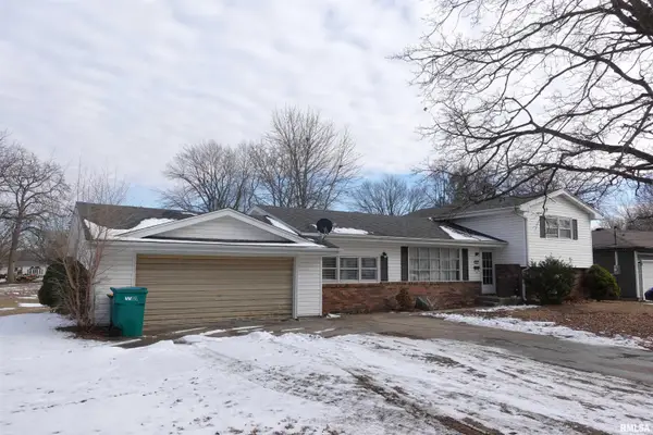 895 Pine Street, Galesburg, IL 61401