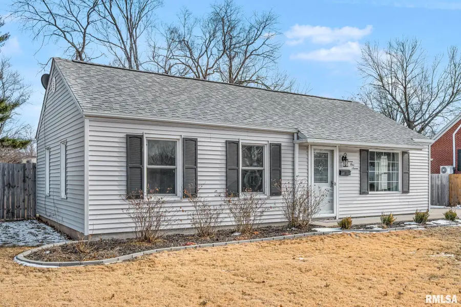 717 Ruby Street, Galesburg, IL 61401 - #2