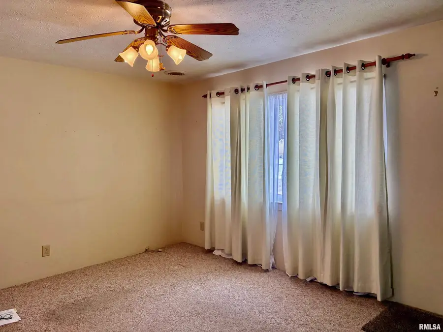 6 Ridge Court, Springfield, IL 62703 - #3