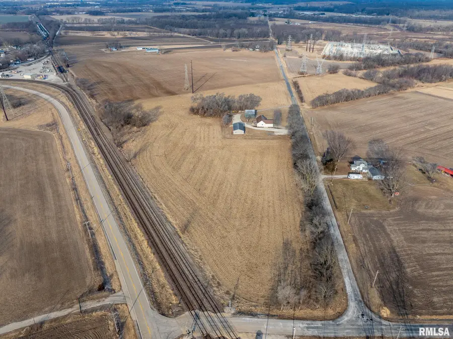 18806 N 12th Avenue, East Moline, IL 61244 - #2