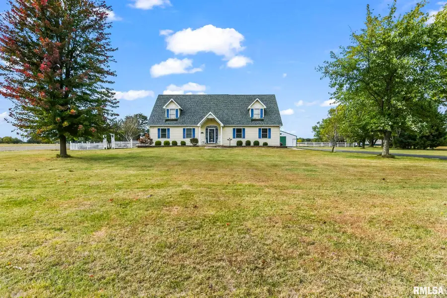 7713 W Outer Road, Sherman, IL 62684 - #2