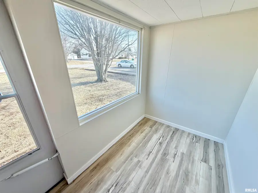 1314 Monroe Street, Galesburg, IL 61401 - #2