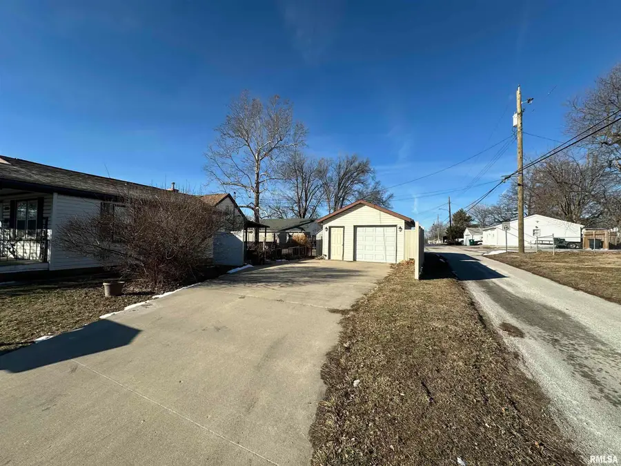 1515 N 16th Street, Quincy, IL 62301-1452 - #2