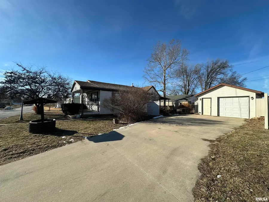 1515 N 16th Street, Quincy, IL 62301-1452 - #3