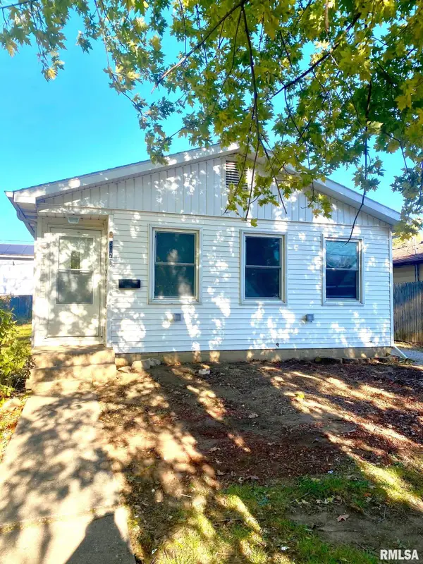 502 Williamette Avenue, Lincoln, IL 62656