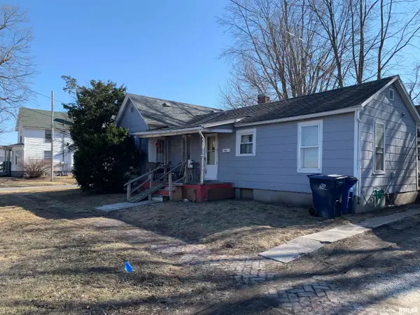 401 W 3rd Avenue, Monmouth, IL 61462