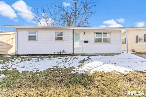 2272 E Black Avenue, Springfield, IL 62702