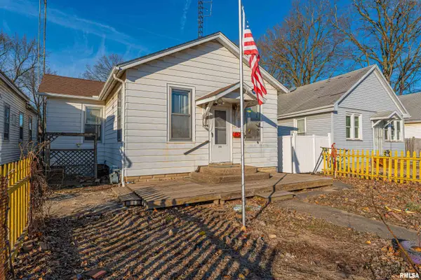 348 5th Street, Lincoln, IL 62656