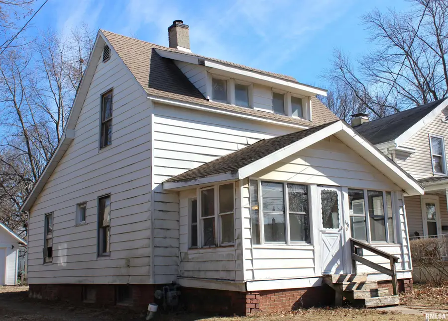 491 N Cedar Street, Galesburg, IL 61401 - #2