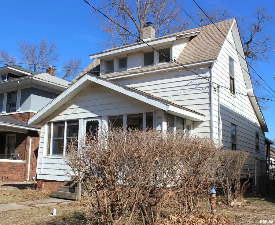 491 N Cedar Street, Galesburg, IL 61401 - #3