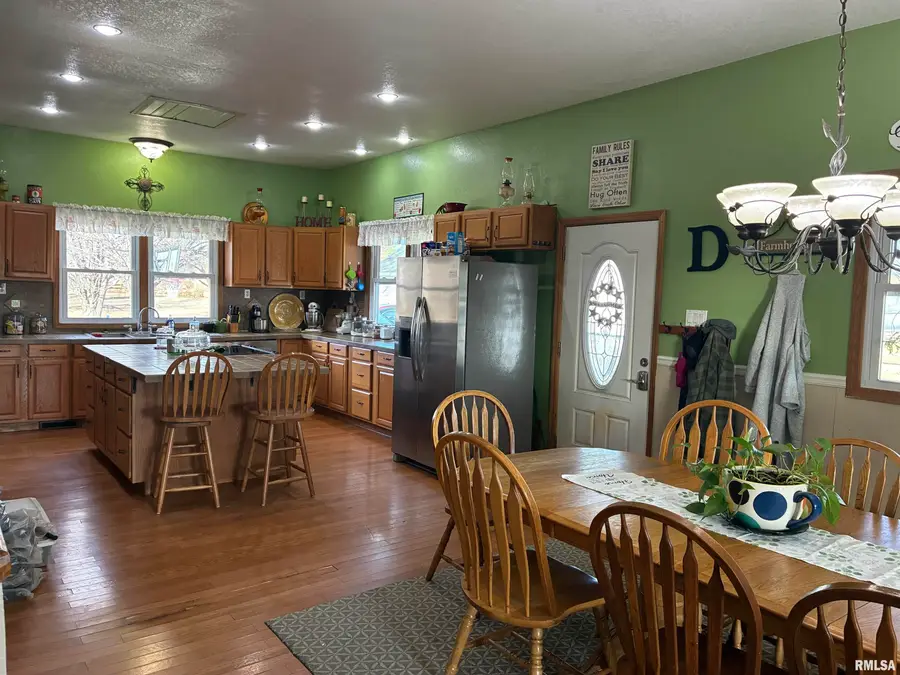 3128 N 18th Street, Quincy, IL 62305 - #2