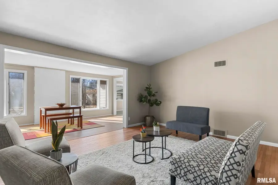 2028 Parkview Drive, Springfield, IL 62704 - #2