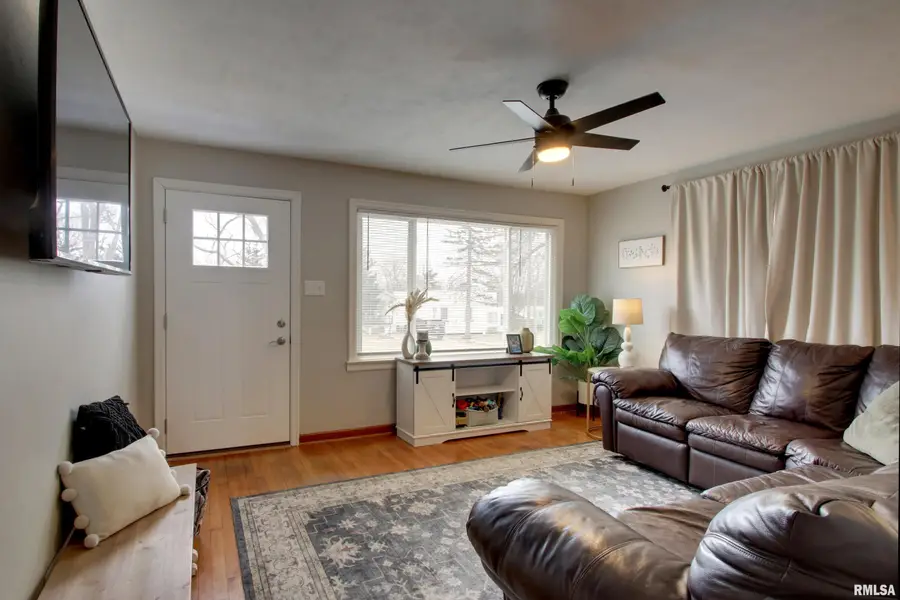 1118 S 16th Street, Quincy, IL 62301 - #3