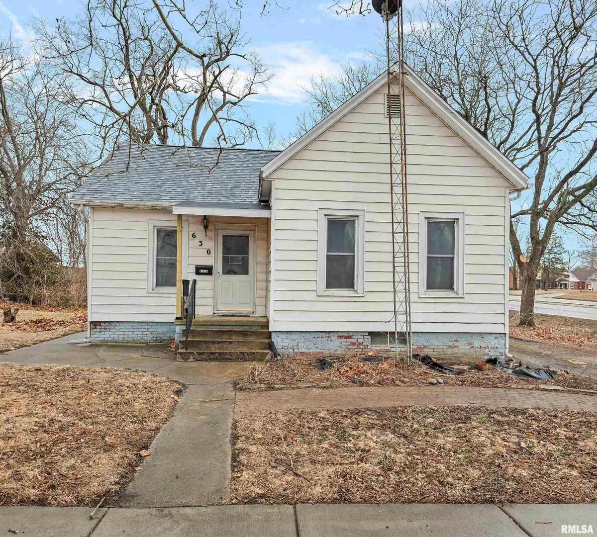 630 W Maple Avenue, Springfield, IL 62702 - #1