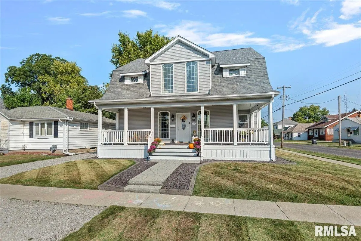 419 E Corwin Street, Litchfield, IL 62056 - #1