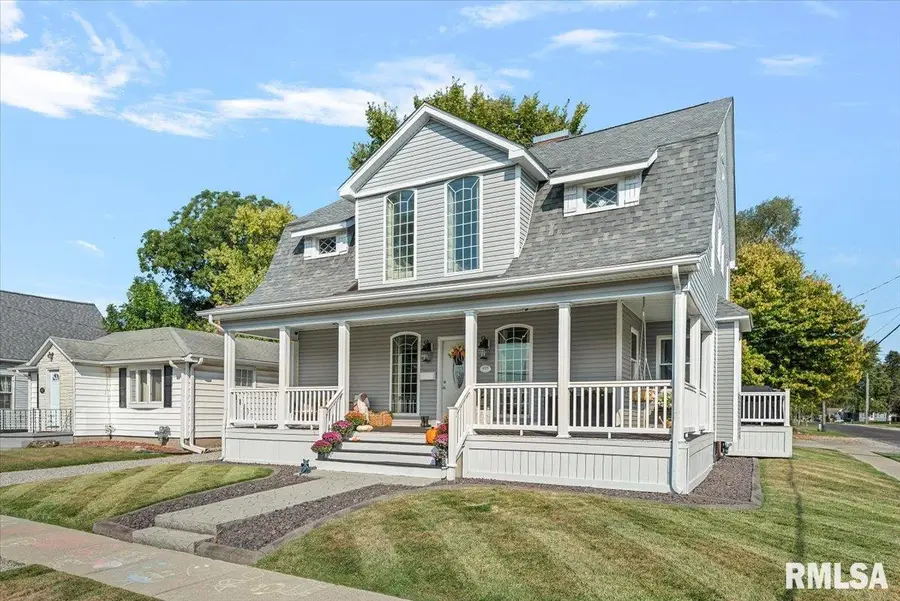 419 E Corwin Street, Litchfield, IL 62056 - #2