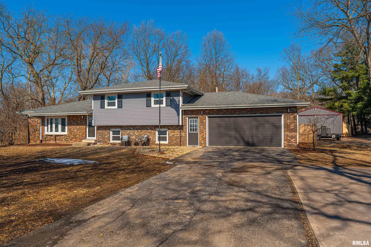 9830 Oakwood Lane, Petersburg, IL 62675 - #1