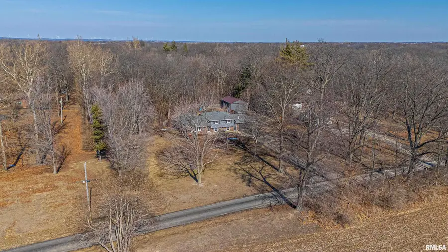 9830 Oakwood Lane, Petersburg, IL 62675 - #3