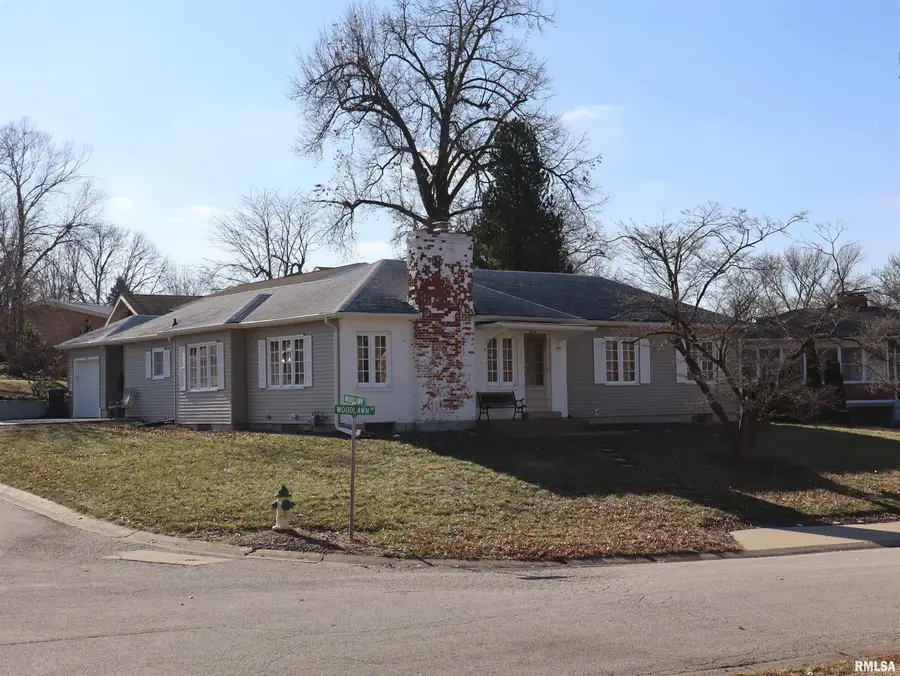 145 Woodlawn Road, Quincy, IL 62301 - #2