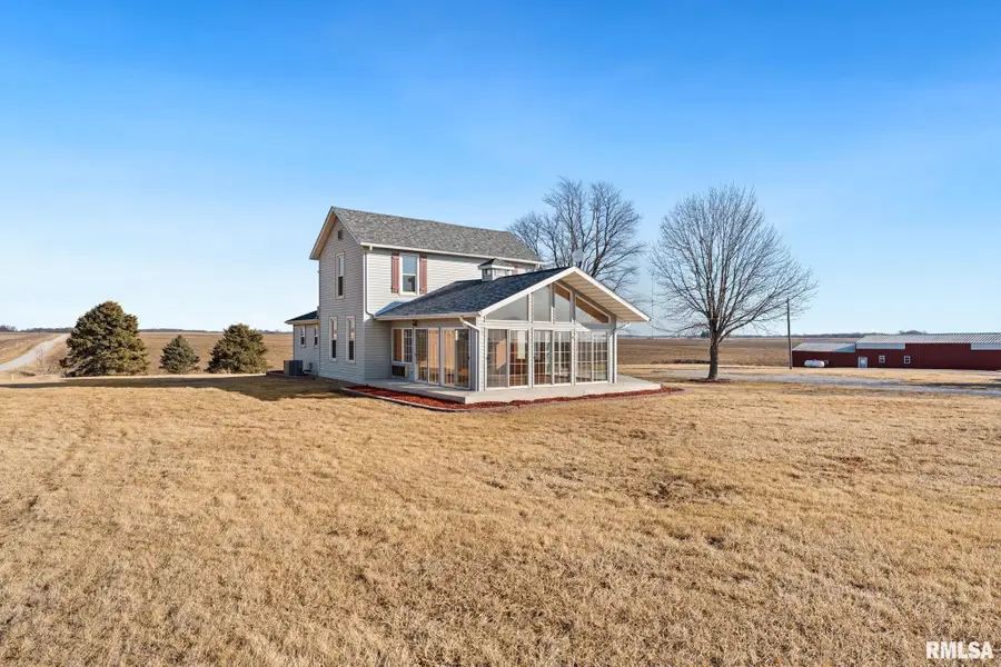 2056 50th Avenue, Aledo, IL 61231 - #3