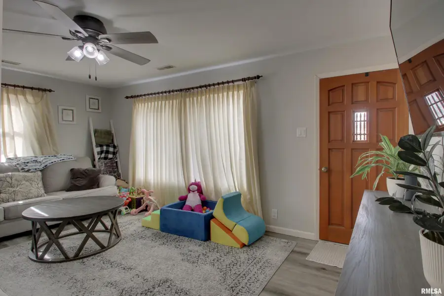 1624 Melrose Drive, Quincy, IL 62301 - #2