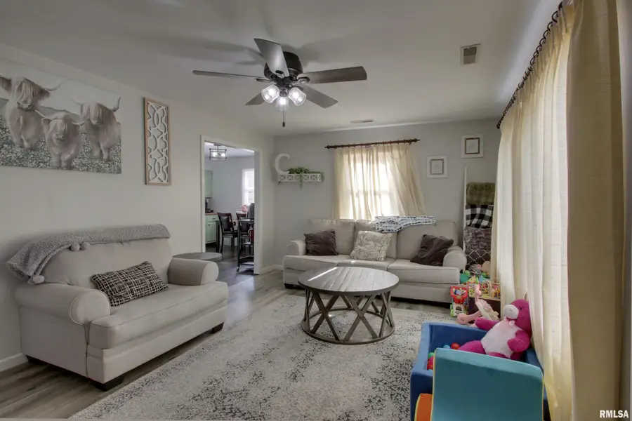 1624 Melrose Drive, Quincy, IL 62301 - #3