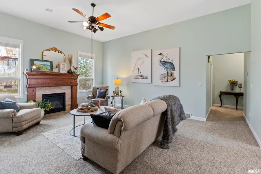 1215 Peach Tree Lane, Quincy, IL 62305 - #3