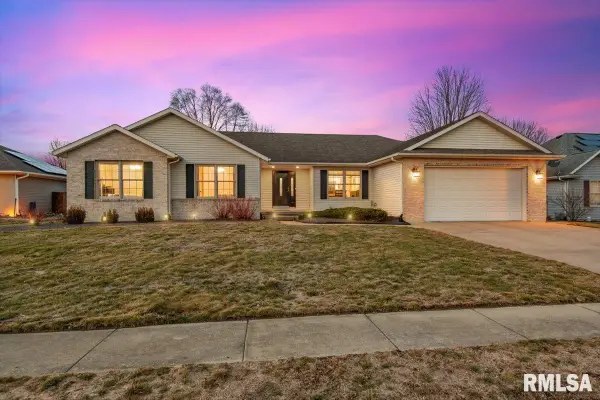 355 Turtle Dove Drive, Sherman, IL 62684