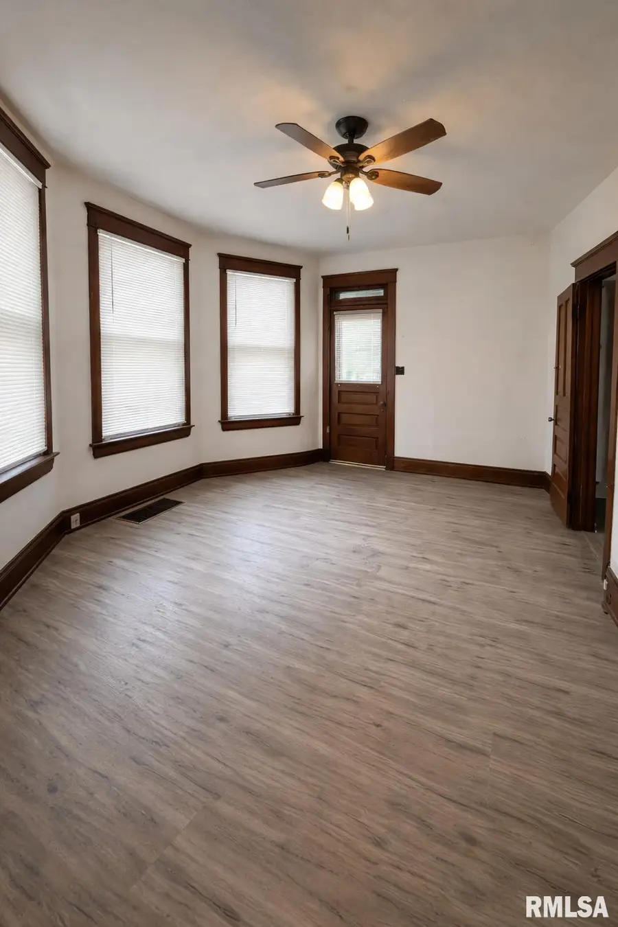 2072 Broadway Street, Quincy, IL 62301 - #3