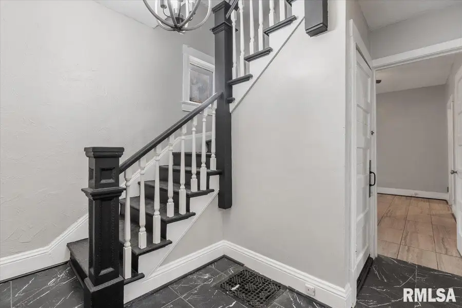 1601 S Glenwood Avenue, Springfield, IL 62704 - #3