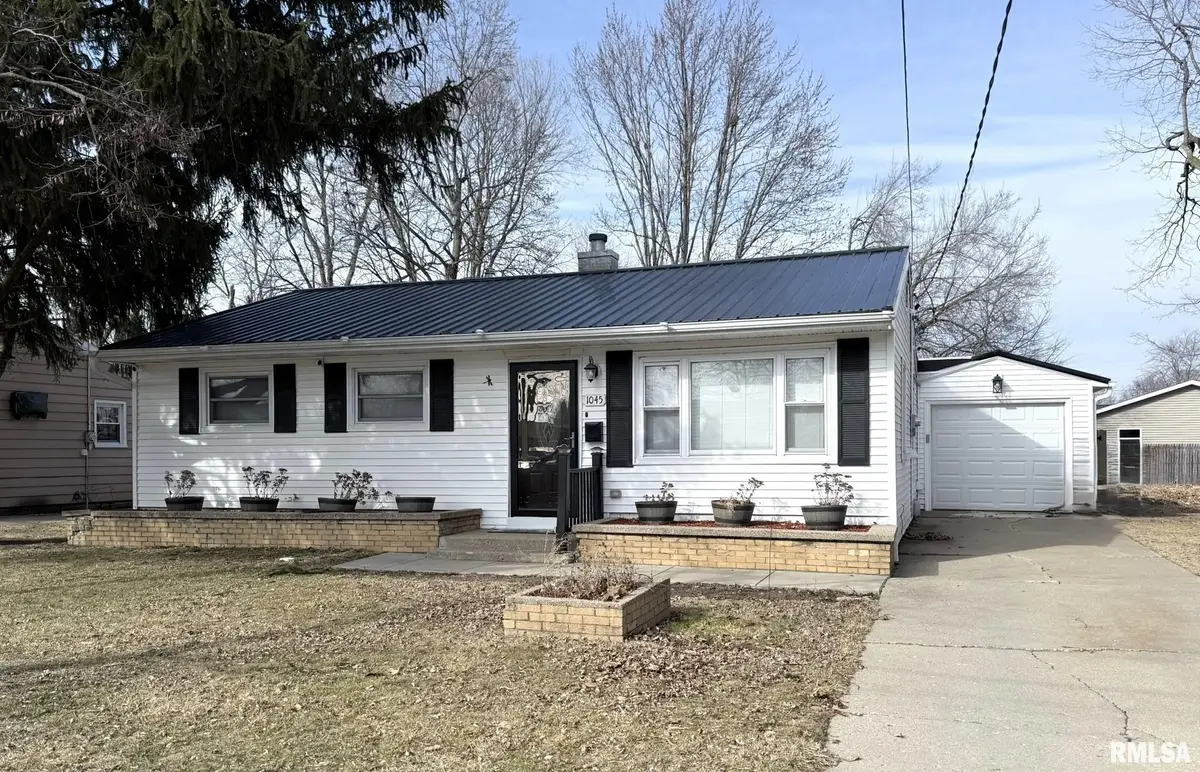 1045 Johnston Street, Galesburg, IL 61401 - #1
